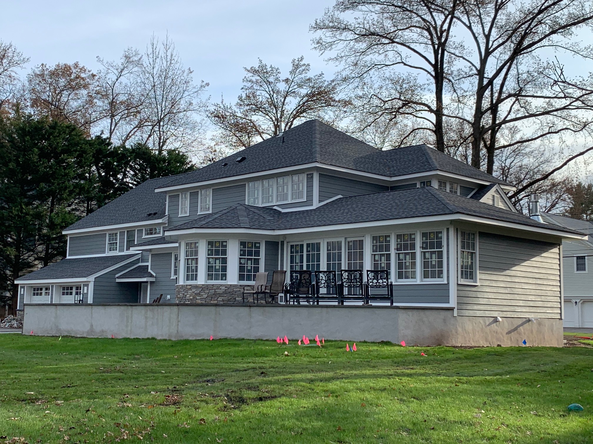 Exterior Photo 2
